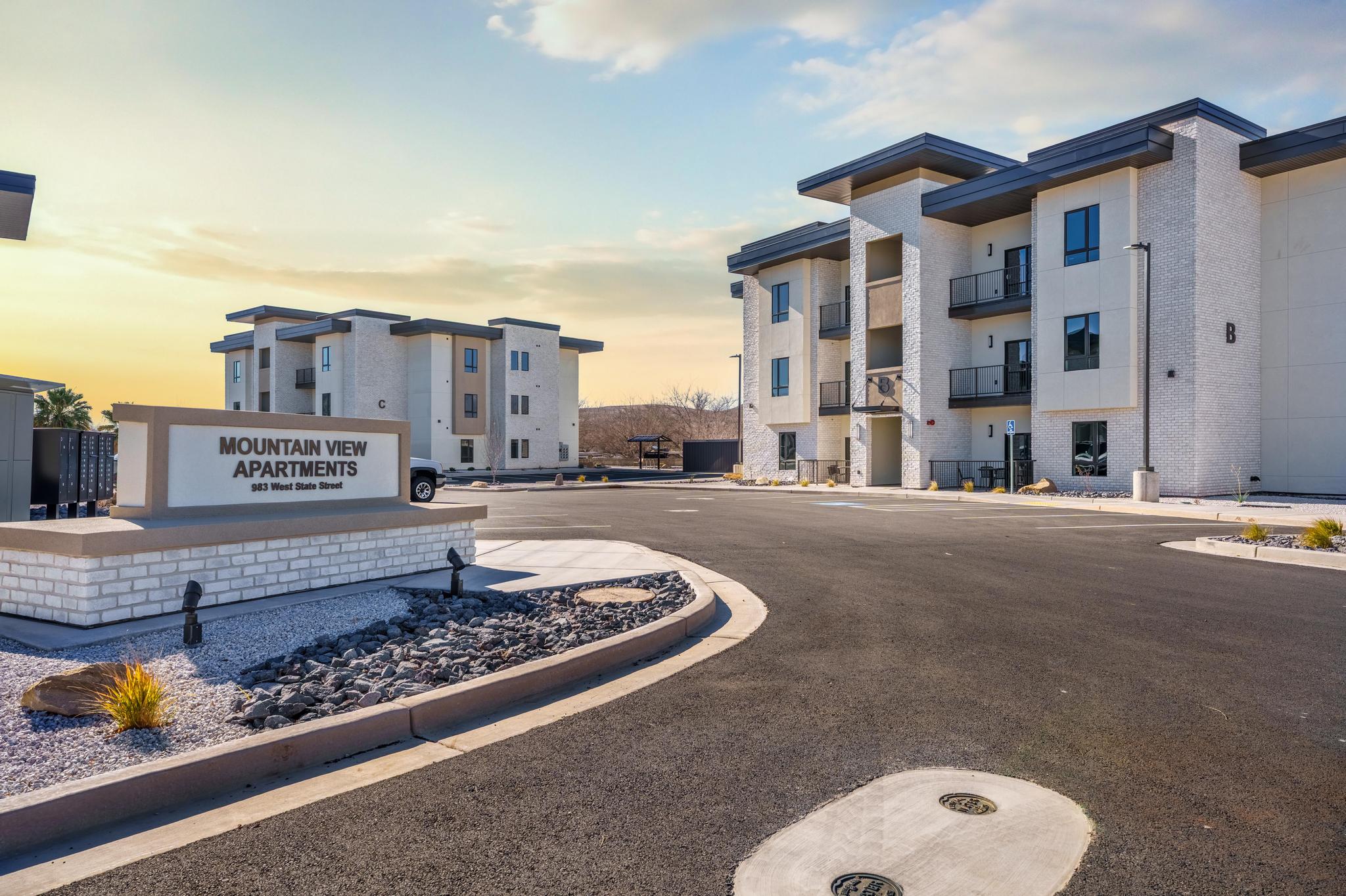 983 W State Street - C-101